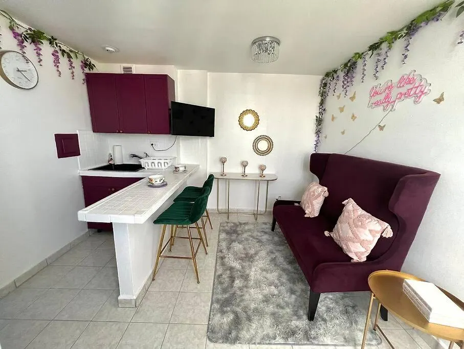 アパート サンジョアンHigh Rise Ocean View 1Br W/Garage Parkingアパートメント プエルトリコ